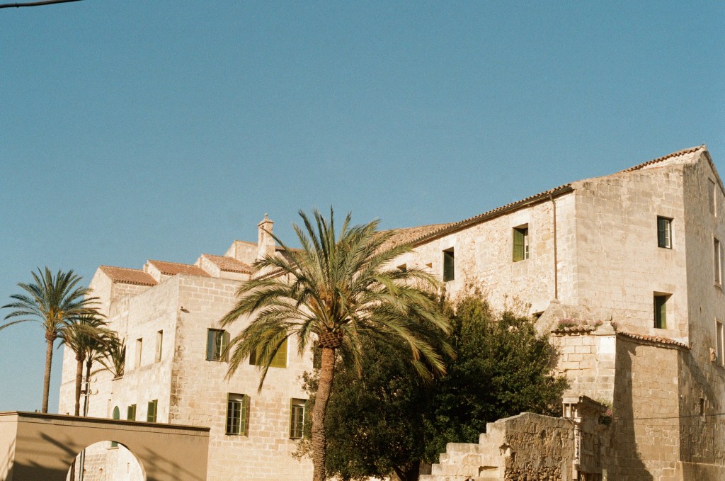 Mahon: a City of Golden&nbsp;Warmth